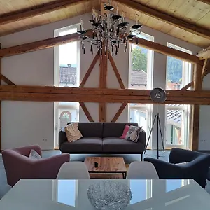  Apartment Neu! Im Lueftlmalereck, Hennalahaus Germany